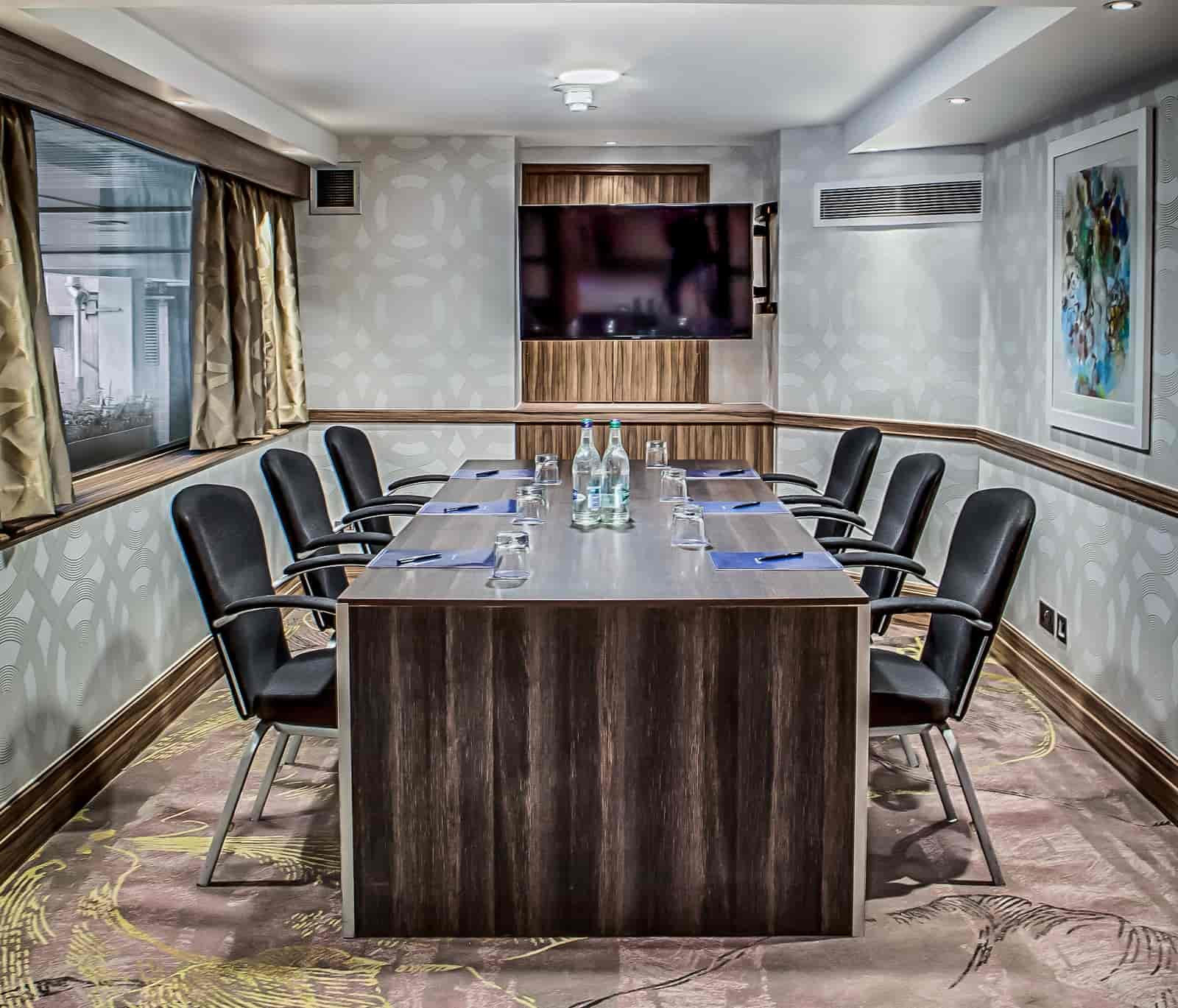 Hilton London Kensington - image