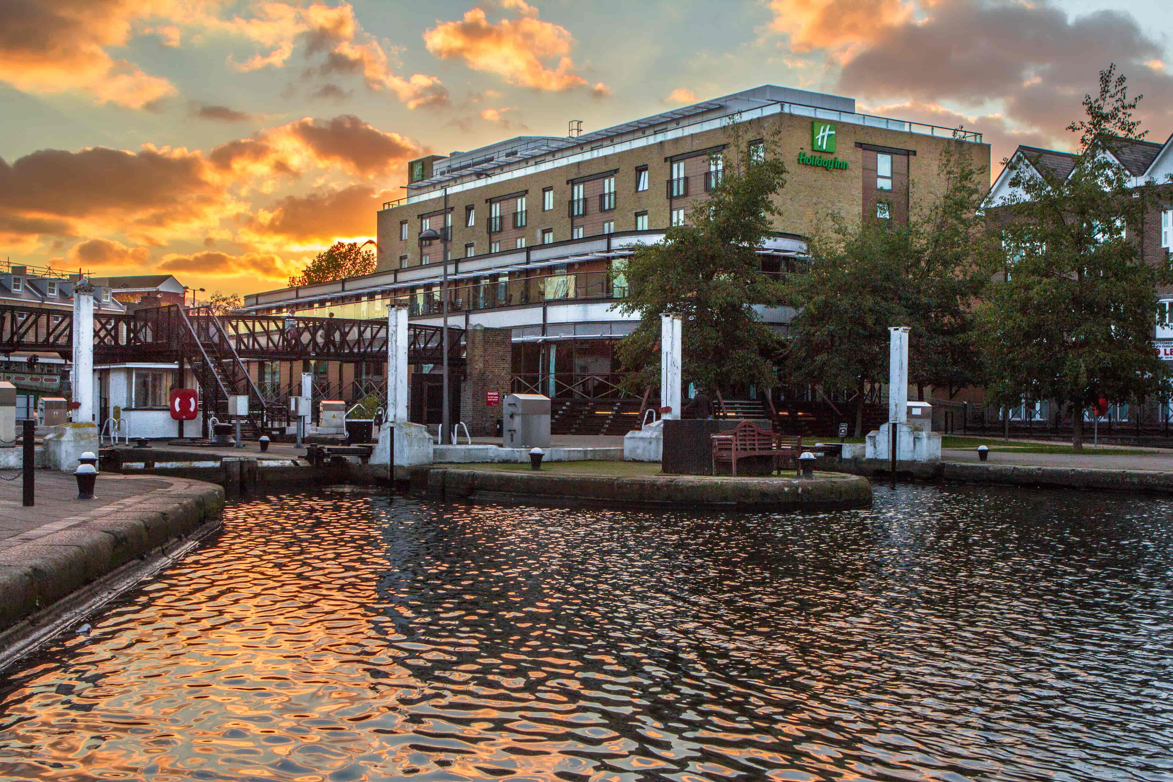 The Waterfront at Brentford Lock - image