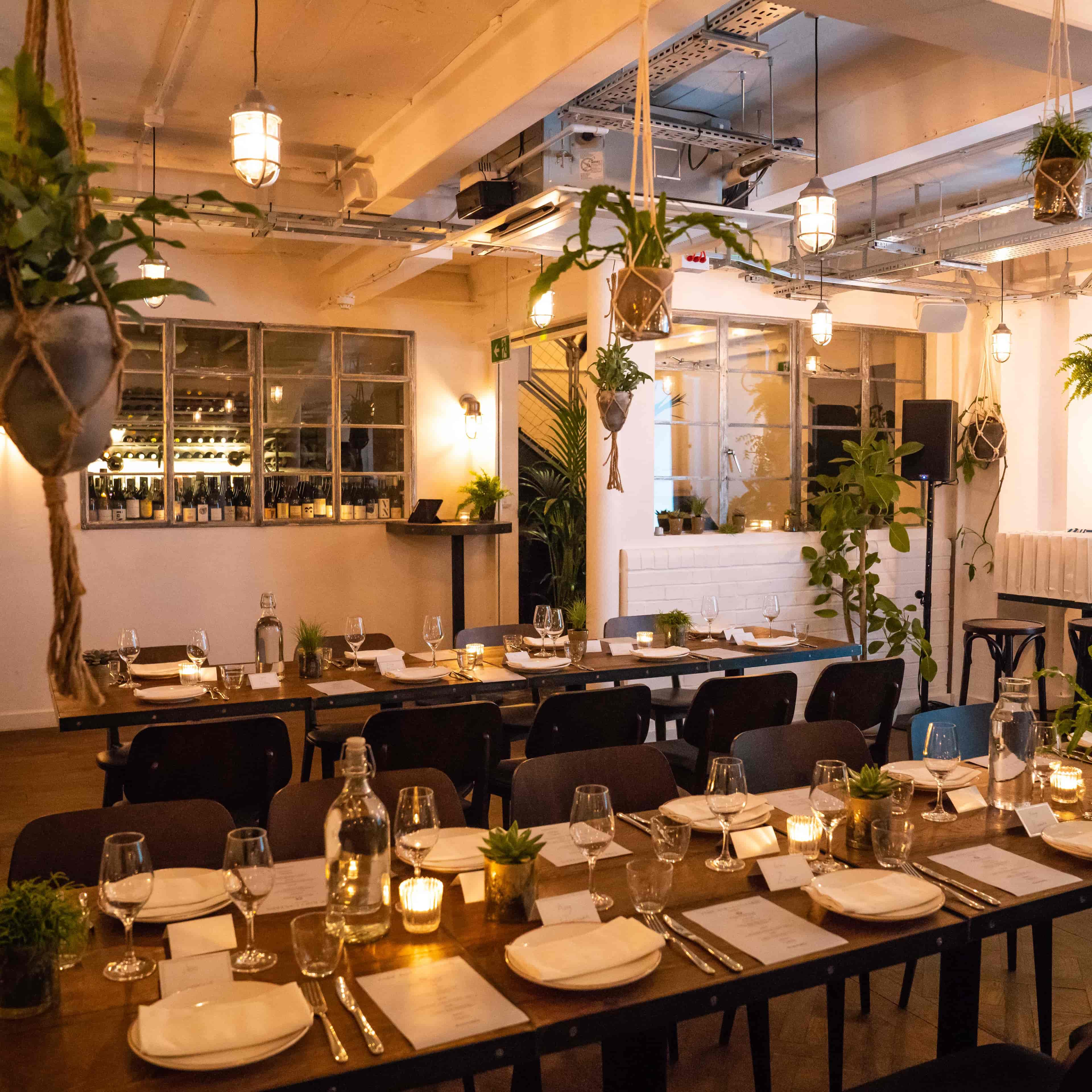 FARE Restaurant + Bar - image