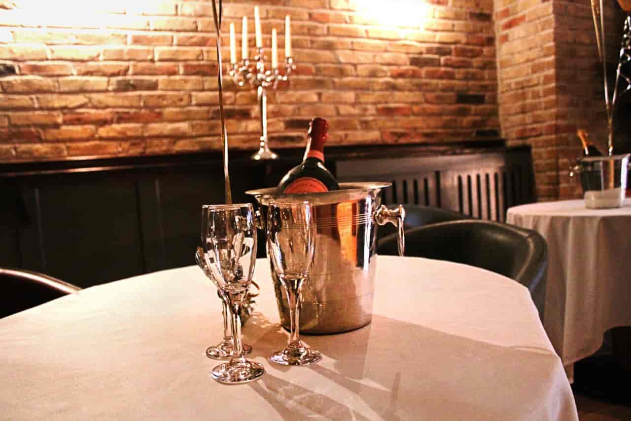 Actress and Bishop. - image