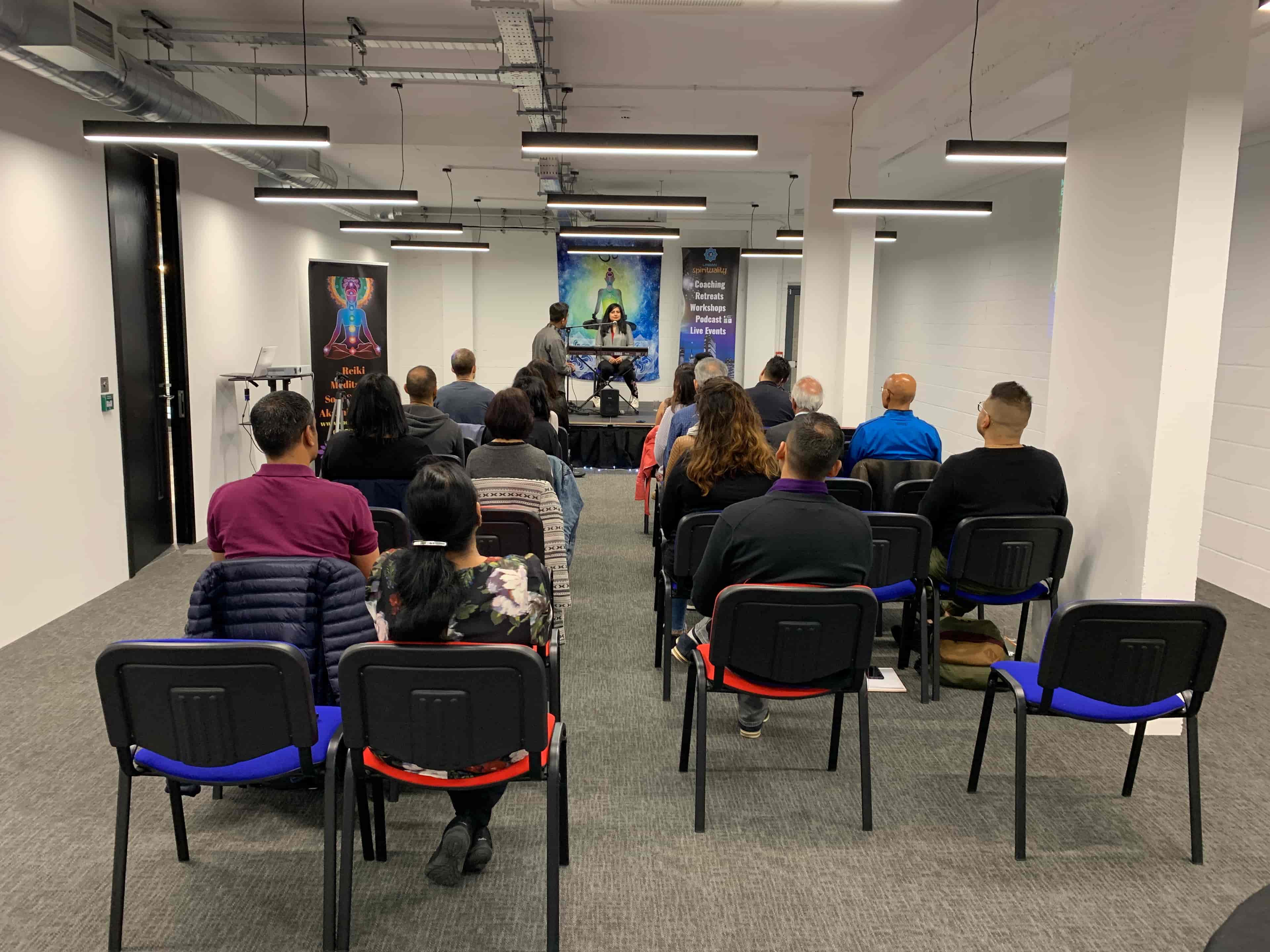 Iconic Victoria - image