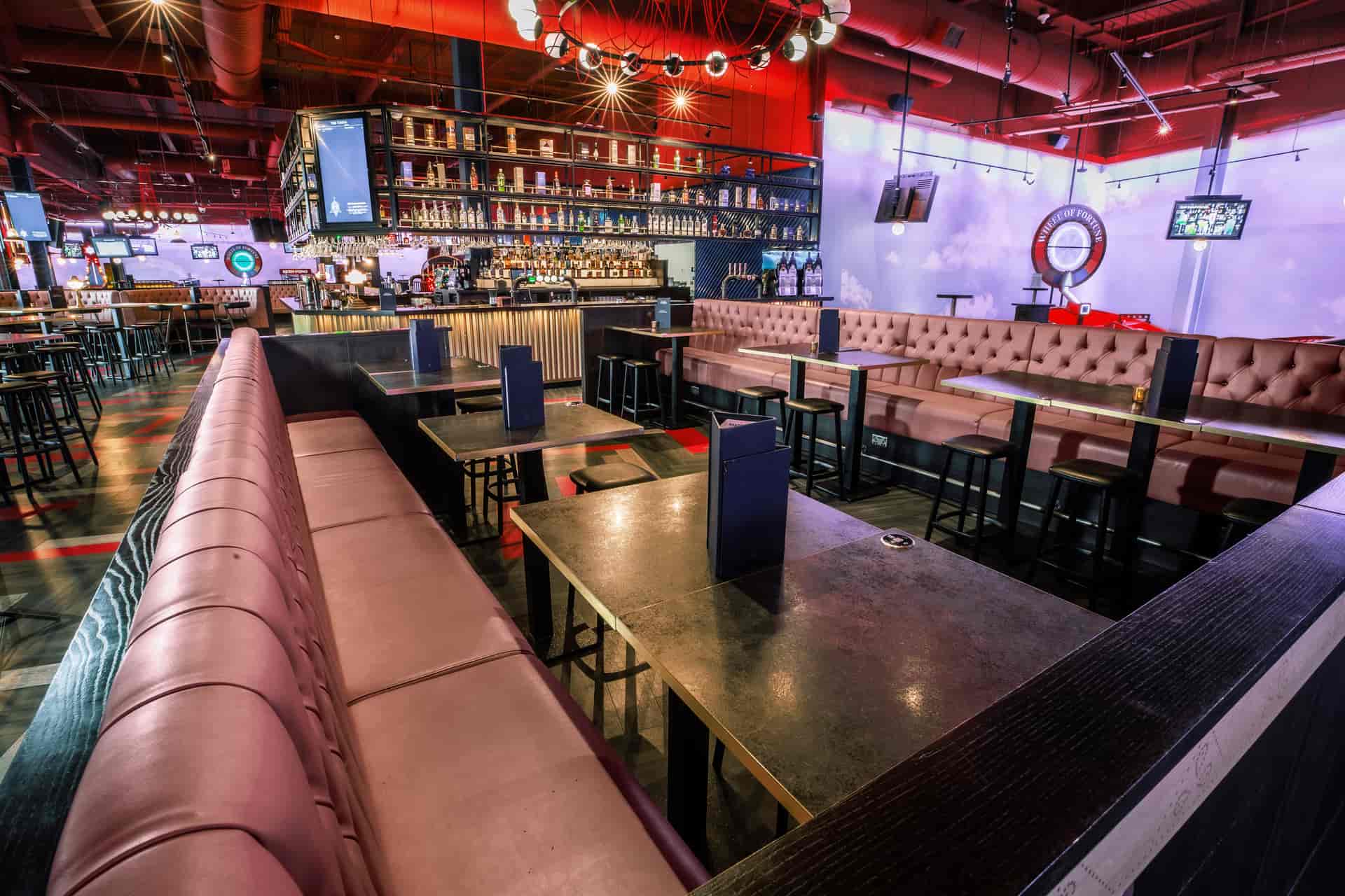 Puttshack Lakeside - image