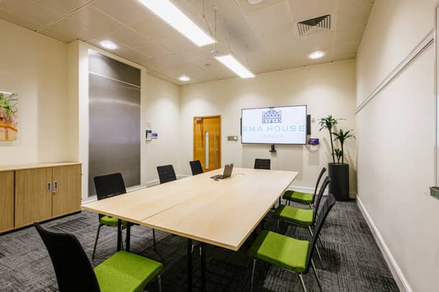 Simpson Room - image