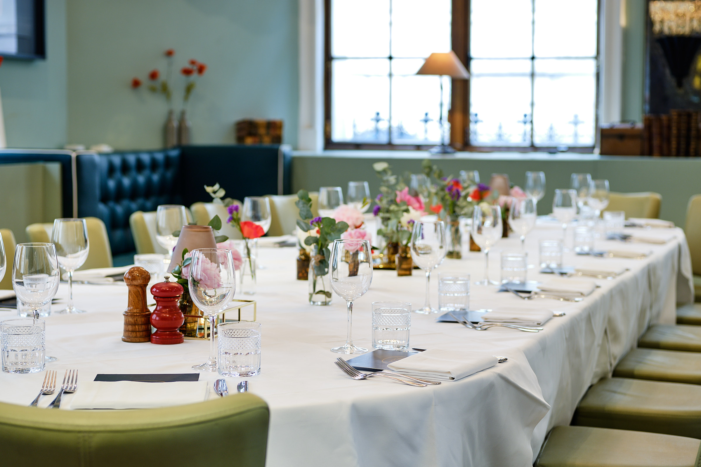 Elegant dining table setup at 1776 Lombard St for corporate events and special occasions.