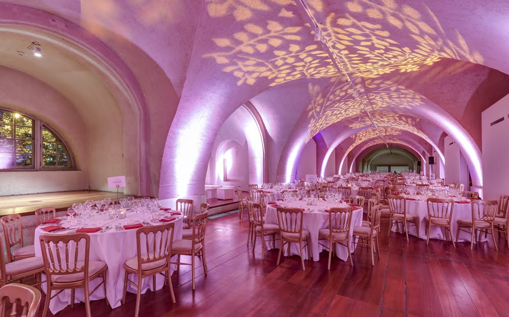 Elegant round tables in The Embankment Galleries, Somerset House for upscale events.