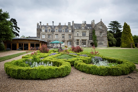 Syndicate Rooms at Shendish Manor, ideal for corporate retreats and elegant weddings. - Banner