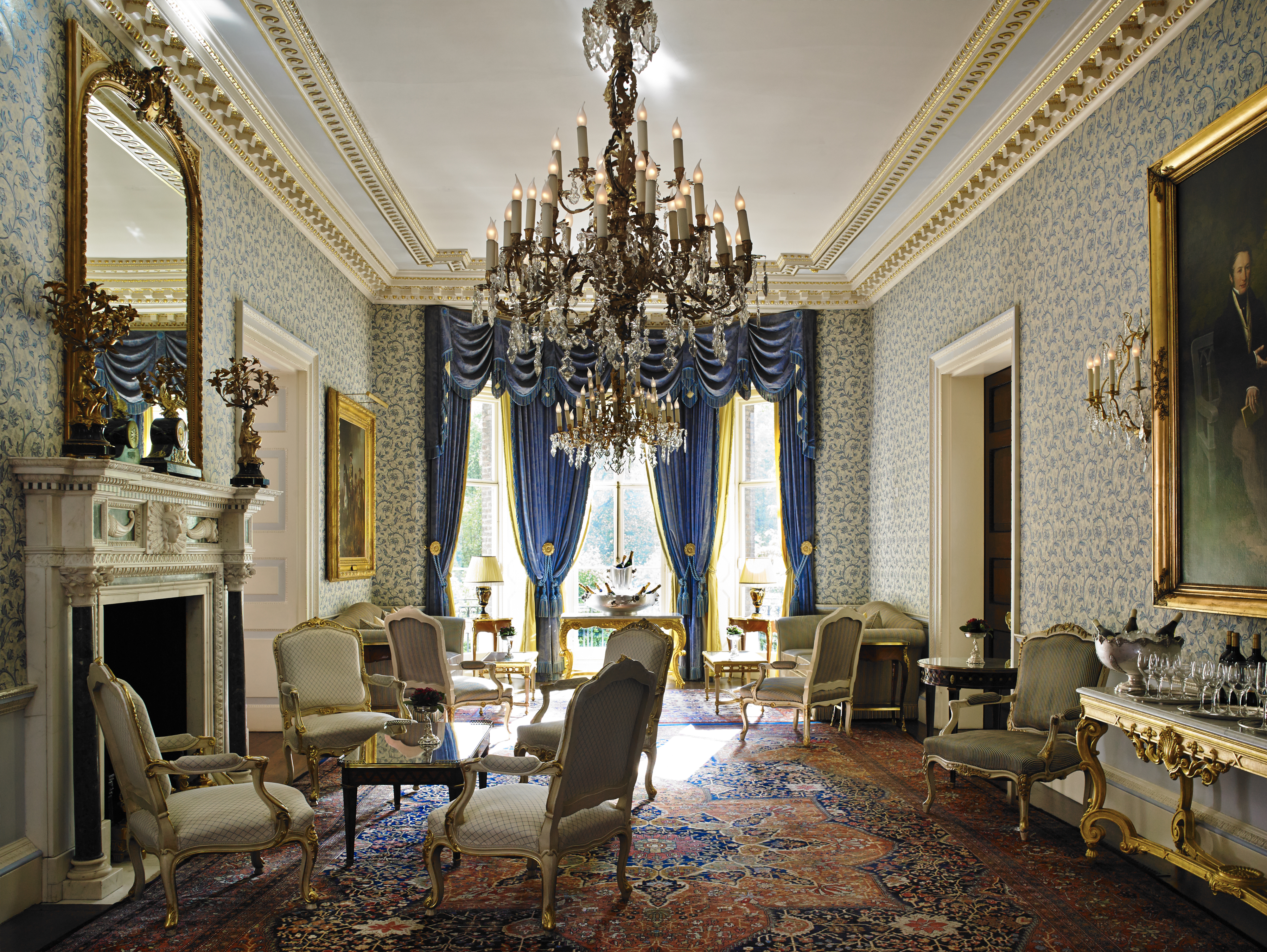 Queen Elizabeth Room at The Ritz London, elegant meeting space for VIP events and receptions.