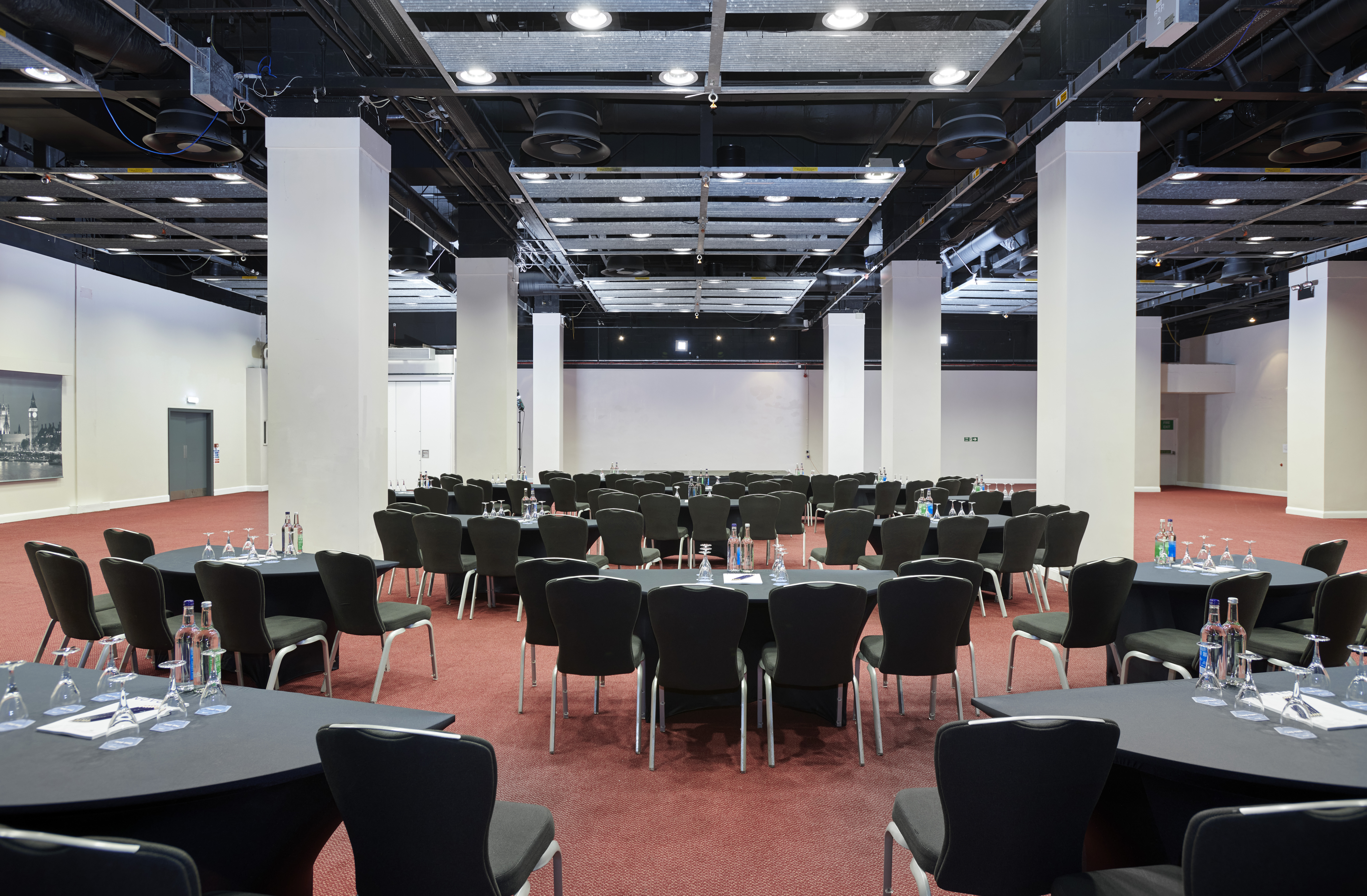 Chablis Suite at Novotel London West, spacious meeting venue for conferences and workshops.