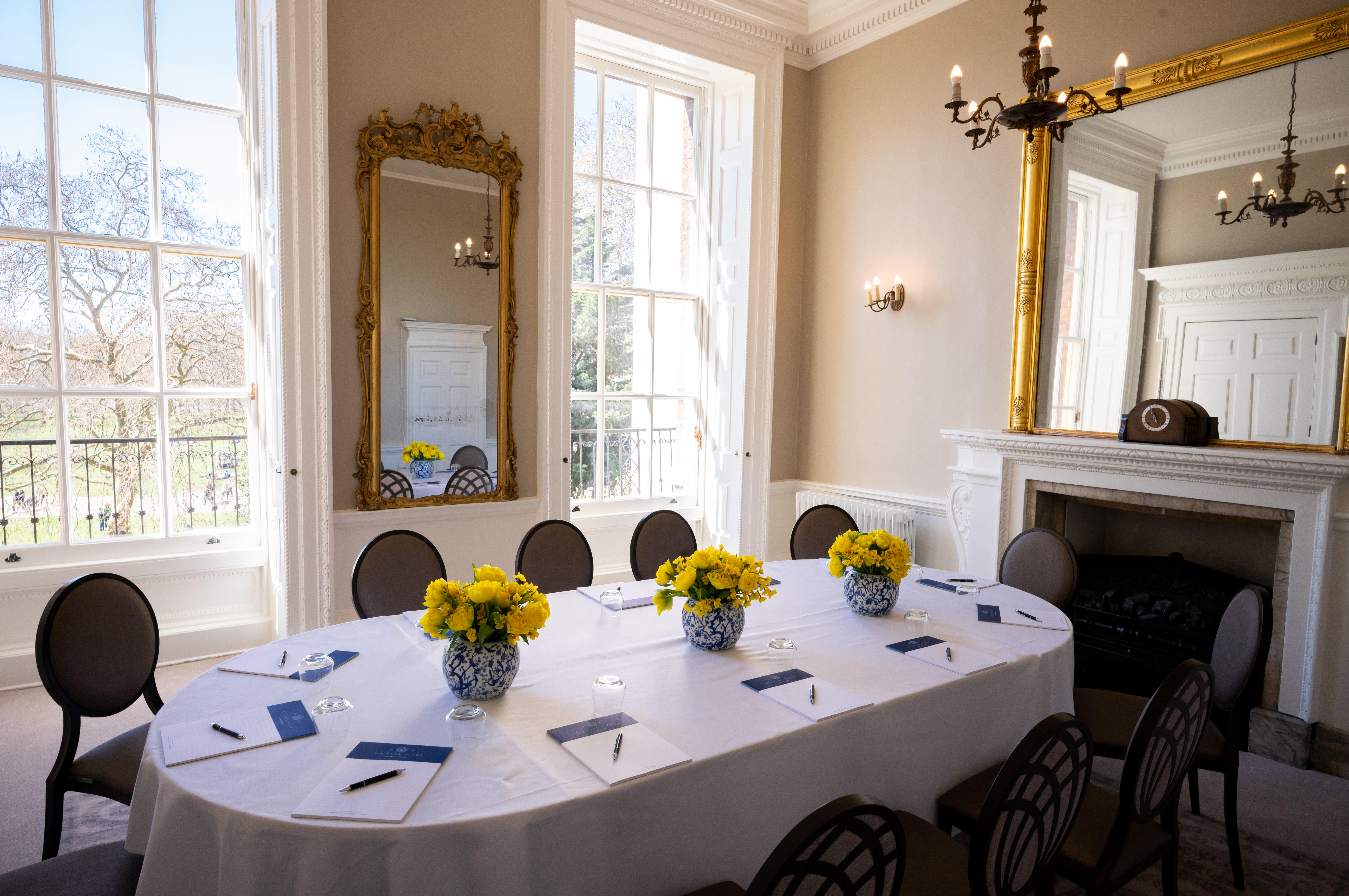 Bennet-Clark Room: elegant meeting space for corporate events with natural light.