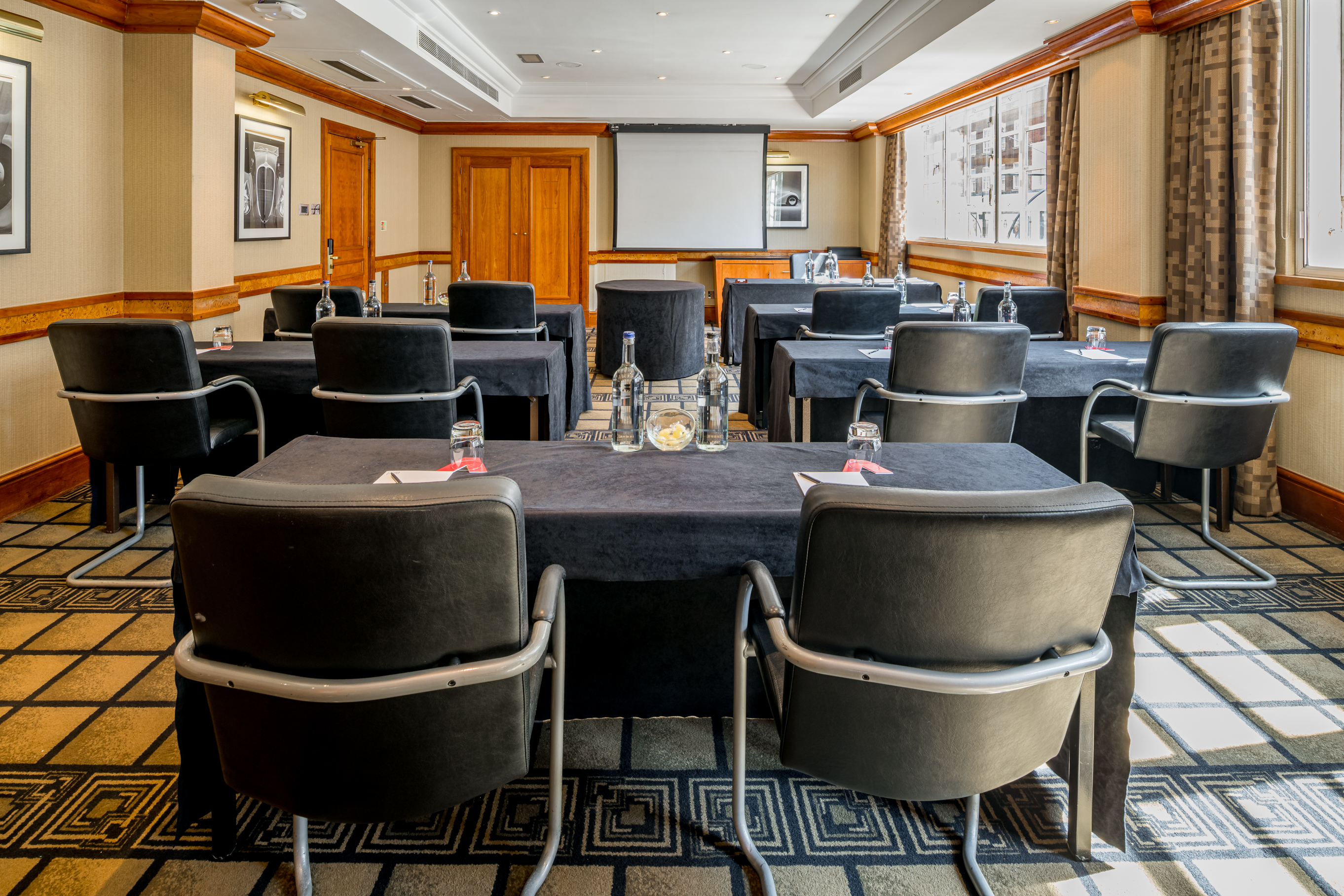 Professional meeting room at Thistle Marble Arch, ideal for corporate events and presentations.