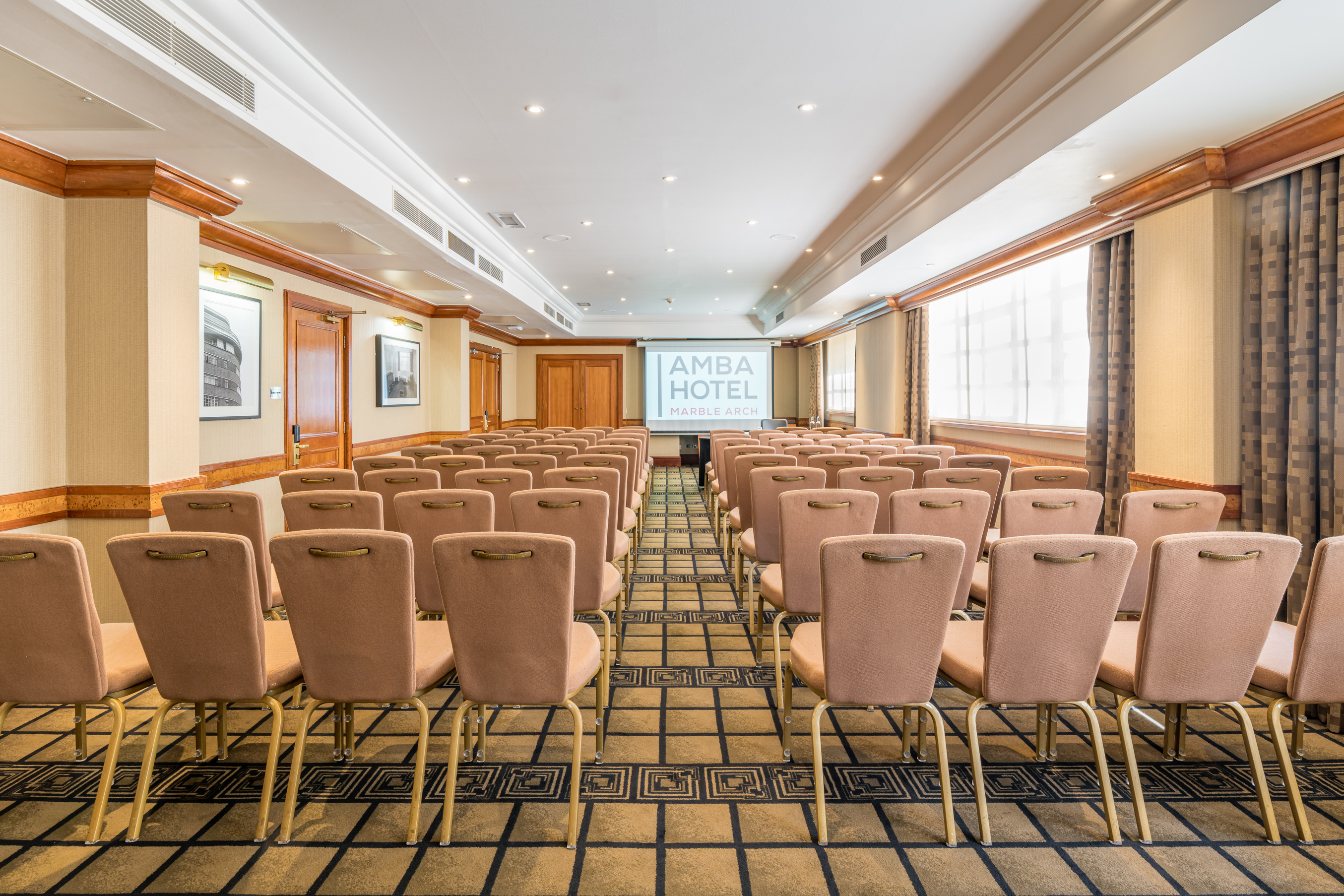 Meeting room at Bond Street, Thistle Marble Arch, ideal for conferences and seminars.