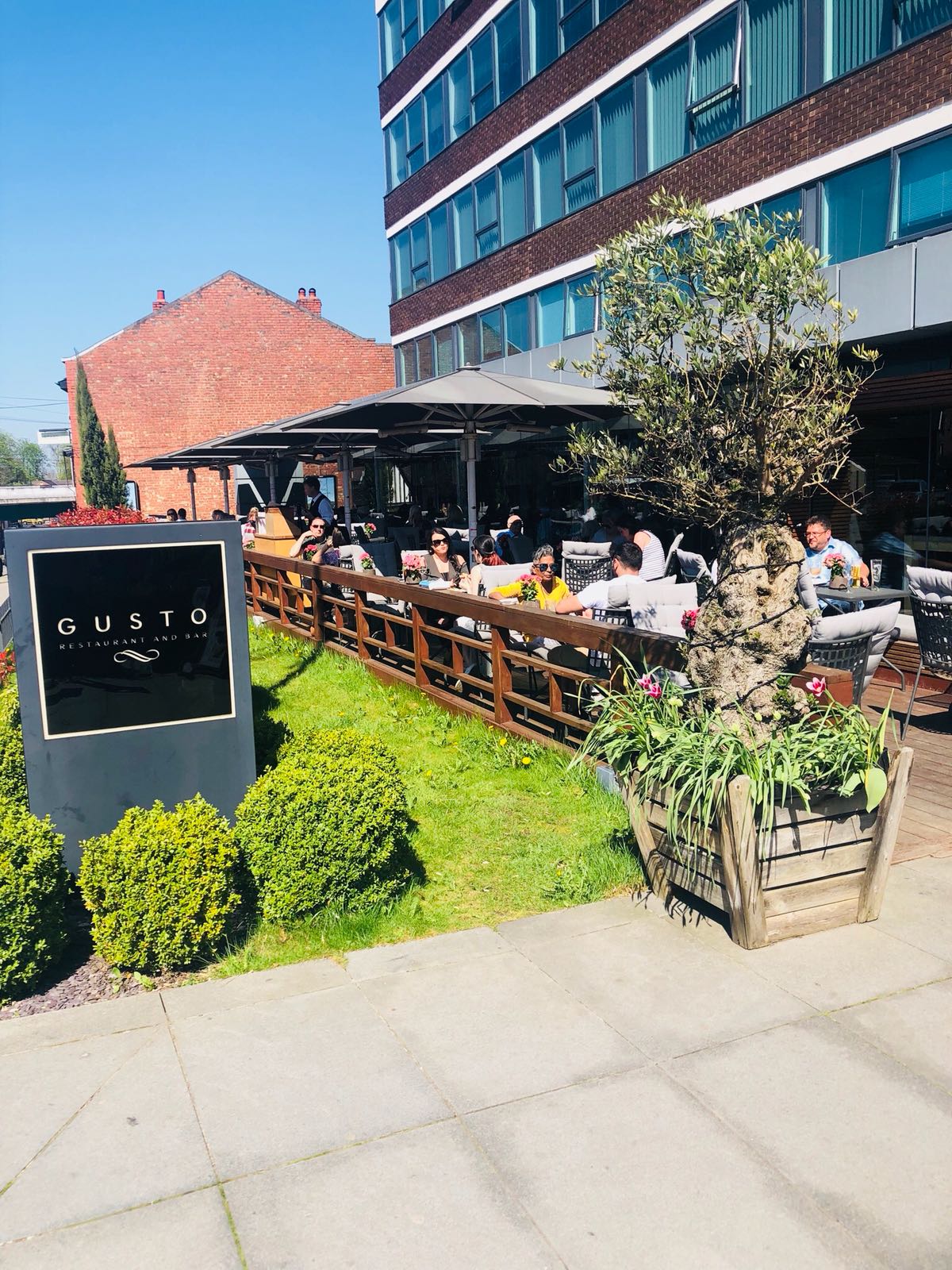 Gusto Italian Cheadle Hulme - image 1