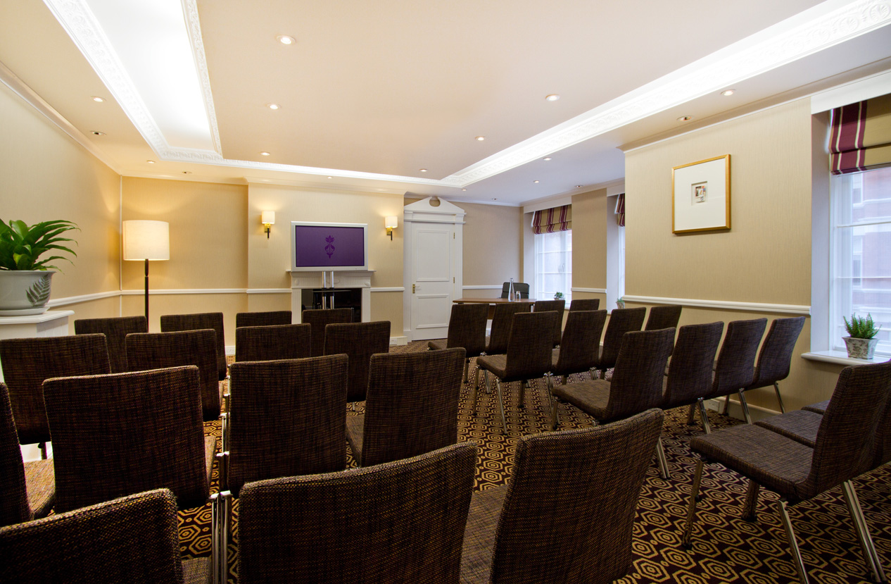 Lancaster Suite at St Ermin’s Hotel, stylish meeting room for workshops and conferences.
