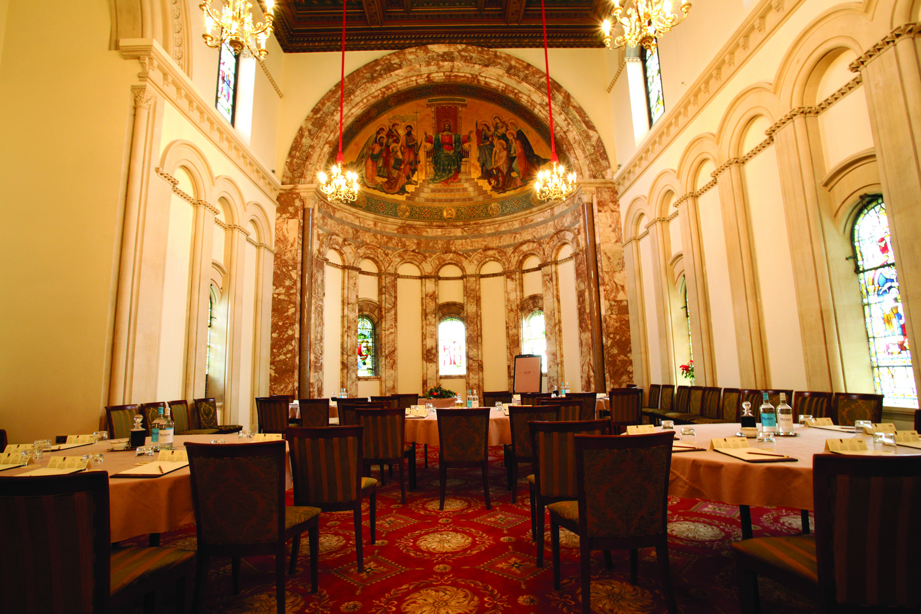 Luton Hoo Hotel, Golf & Spa - image 1