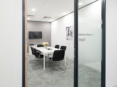 Modern meeting room CM T09 in Regus, Castlemead, ideal for collaboration and presentations.