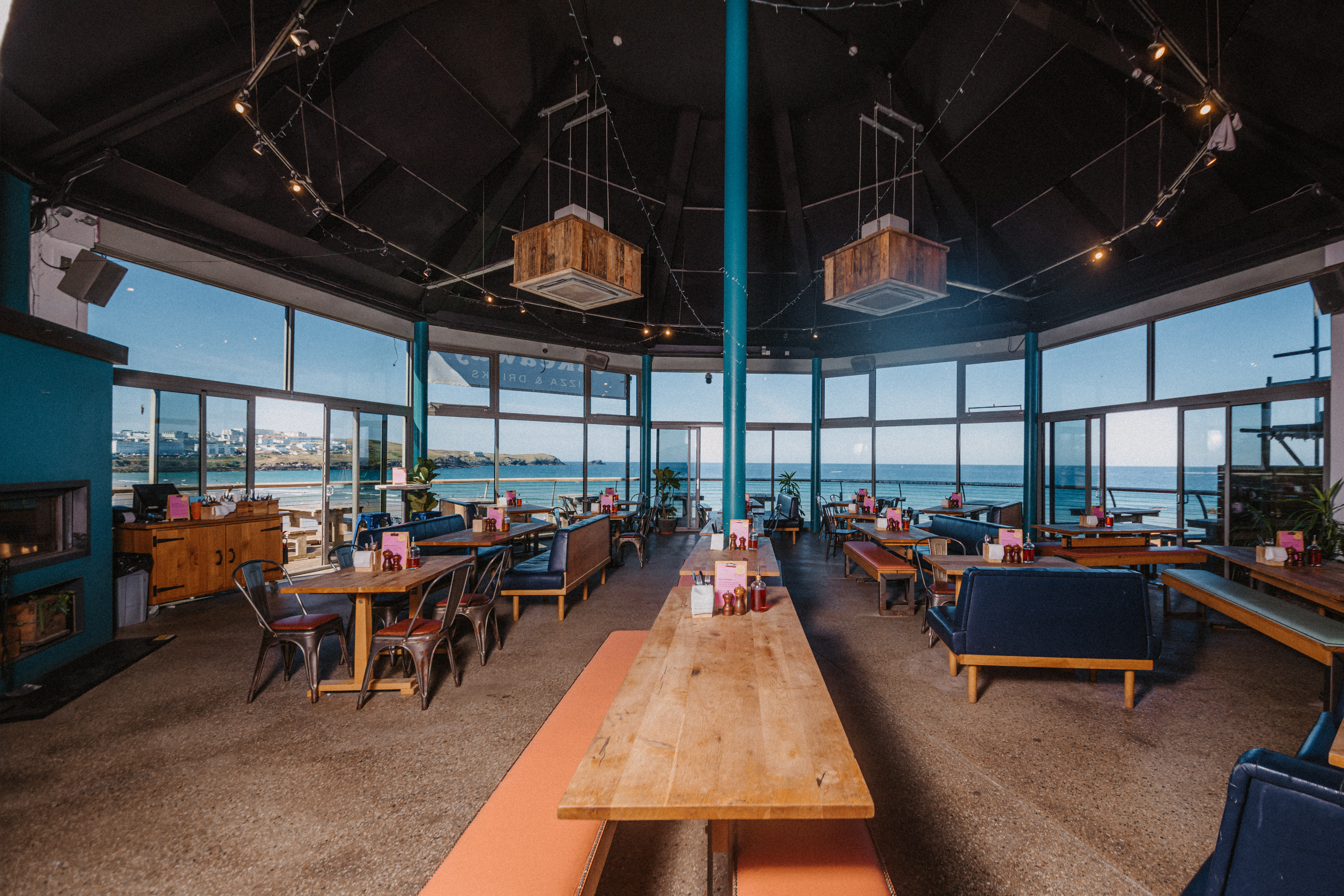 Beach View event space with panoramic water views, ideal for meetings and gatherings.