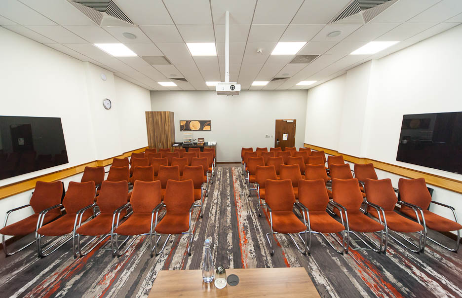 Clayton Hotel Leeds - image 1