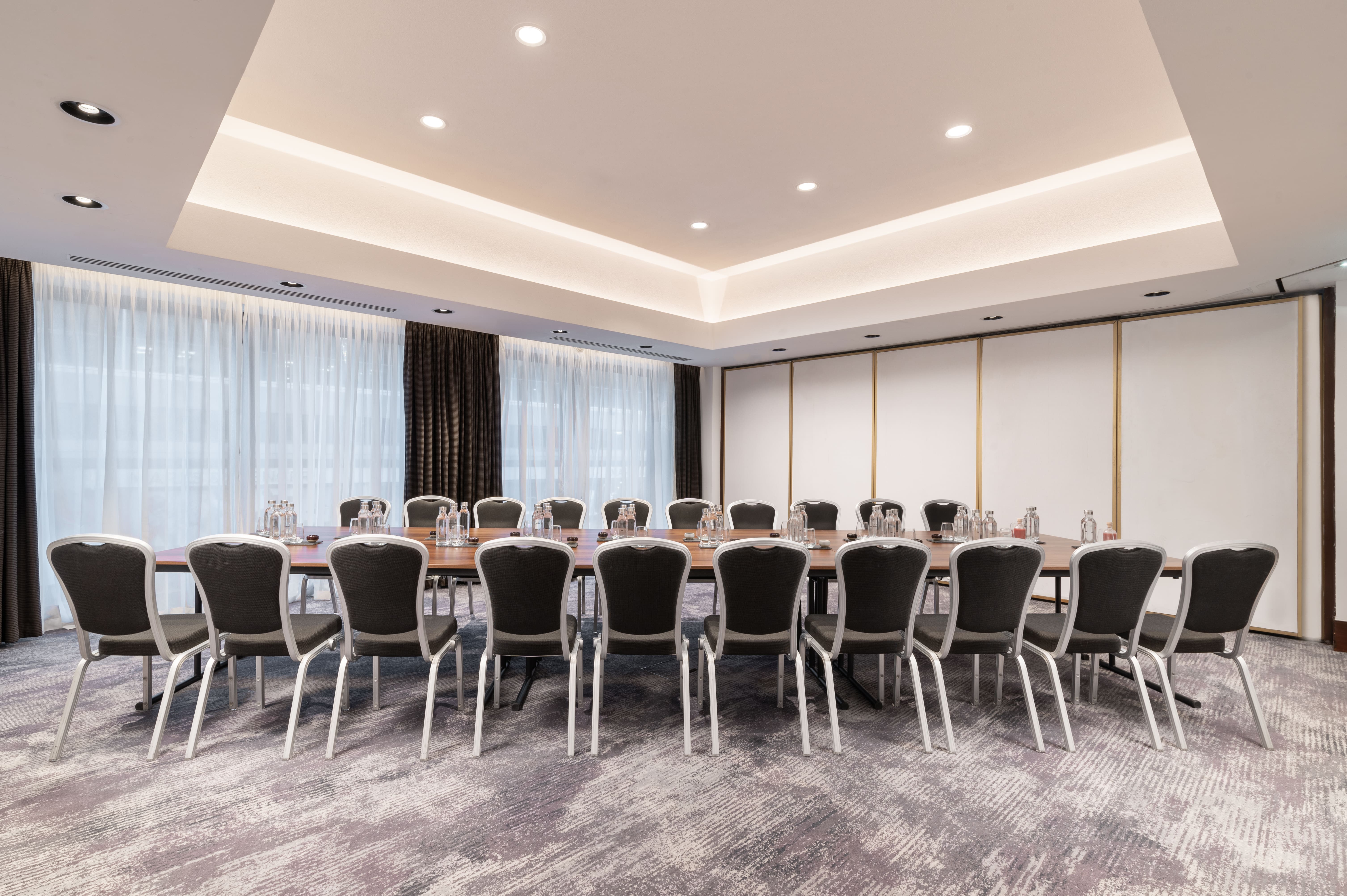 Mezzanine Meeting Room at Hilton London Metropole, ideal for corporate meetings and workshops.