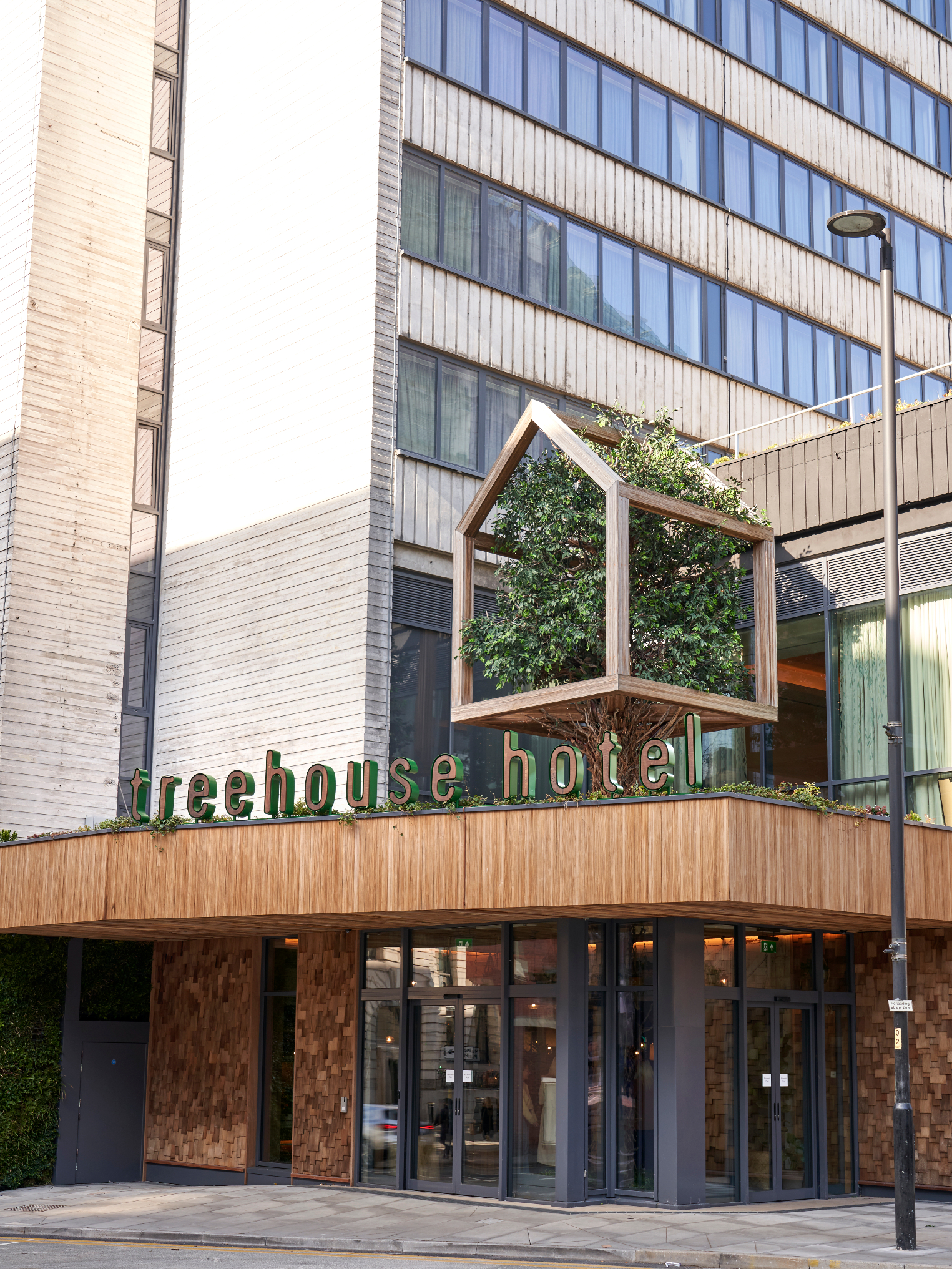 Treehouse Hotel Manchester - image 1