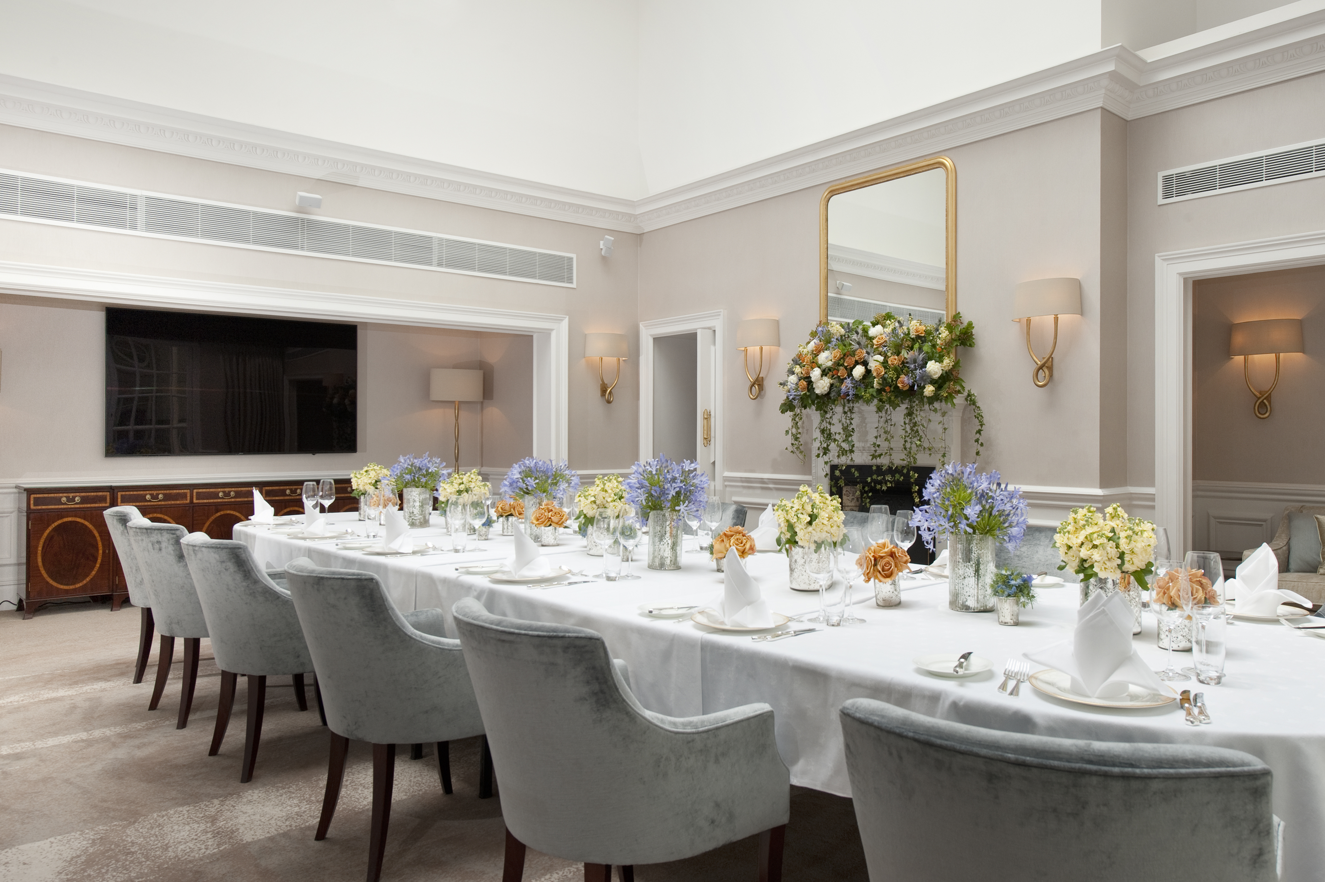 Elegant Tower Suite meeting space in The Landmark London, perfect for corporate events.