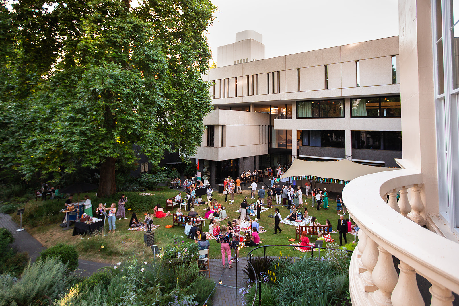 Medicinal Garden at RCP London Events, lush greenery for networking and social gatherings.