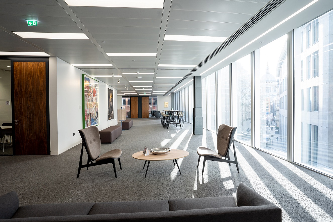 Modern 2nd Floor Lounge in London Conference Centre, bright space for meetings and networking. - Banner