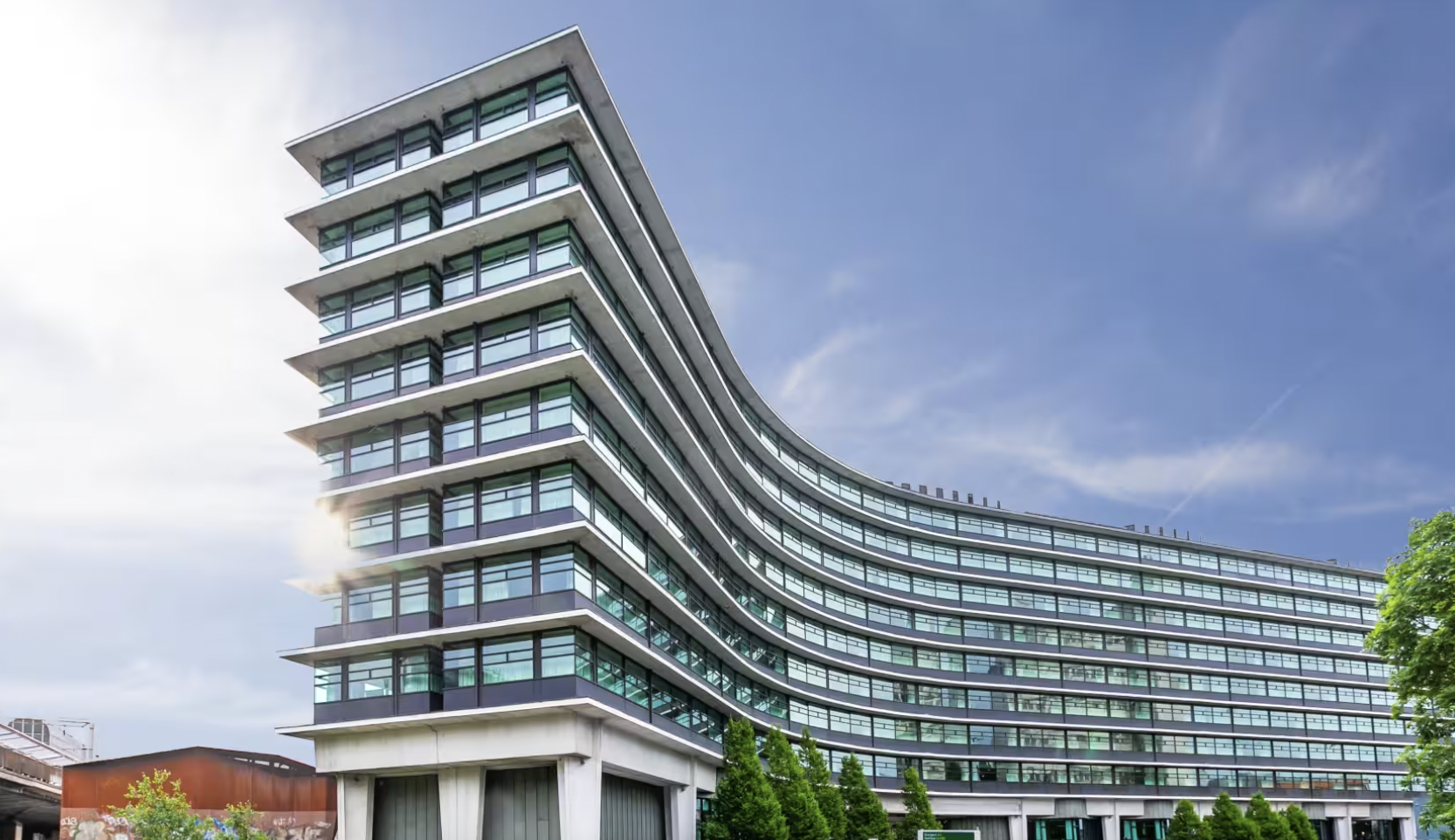 Piccadilly Suite at Manchester Marriott, modern venue for conferences and events. - Banner