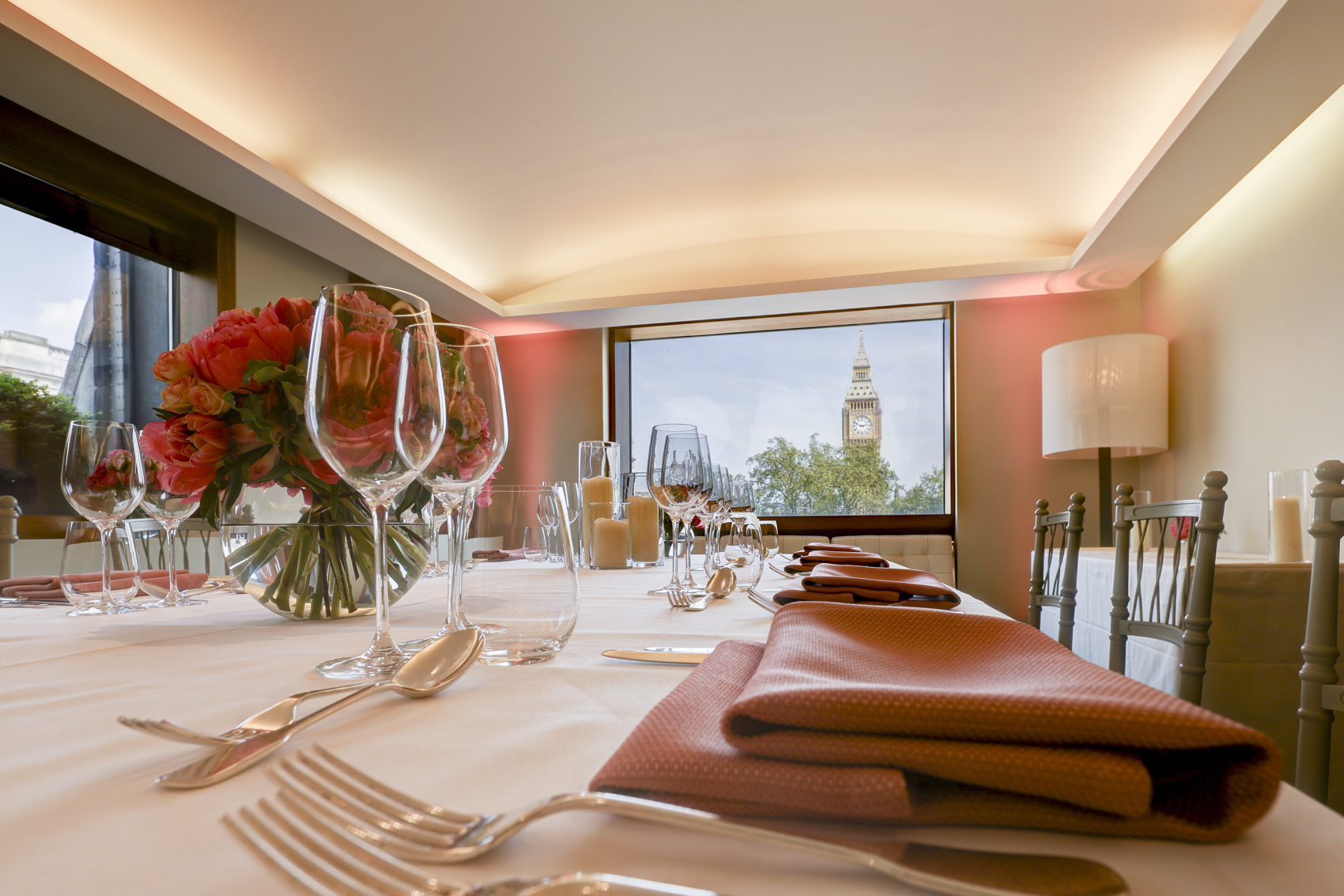 Elegant dining table in President's Dining Room with Big Ben view for upscale events. - Banner