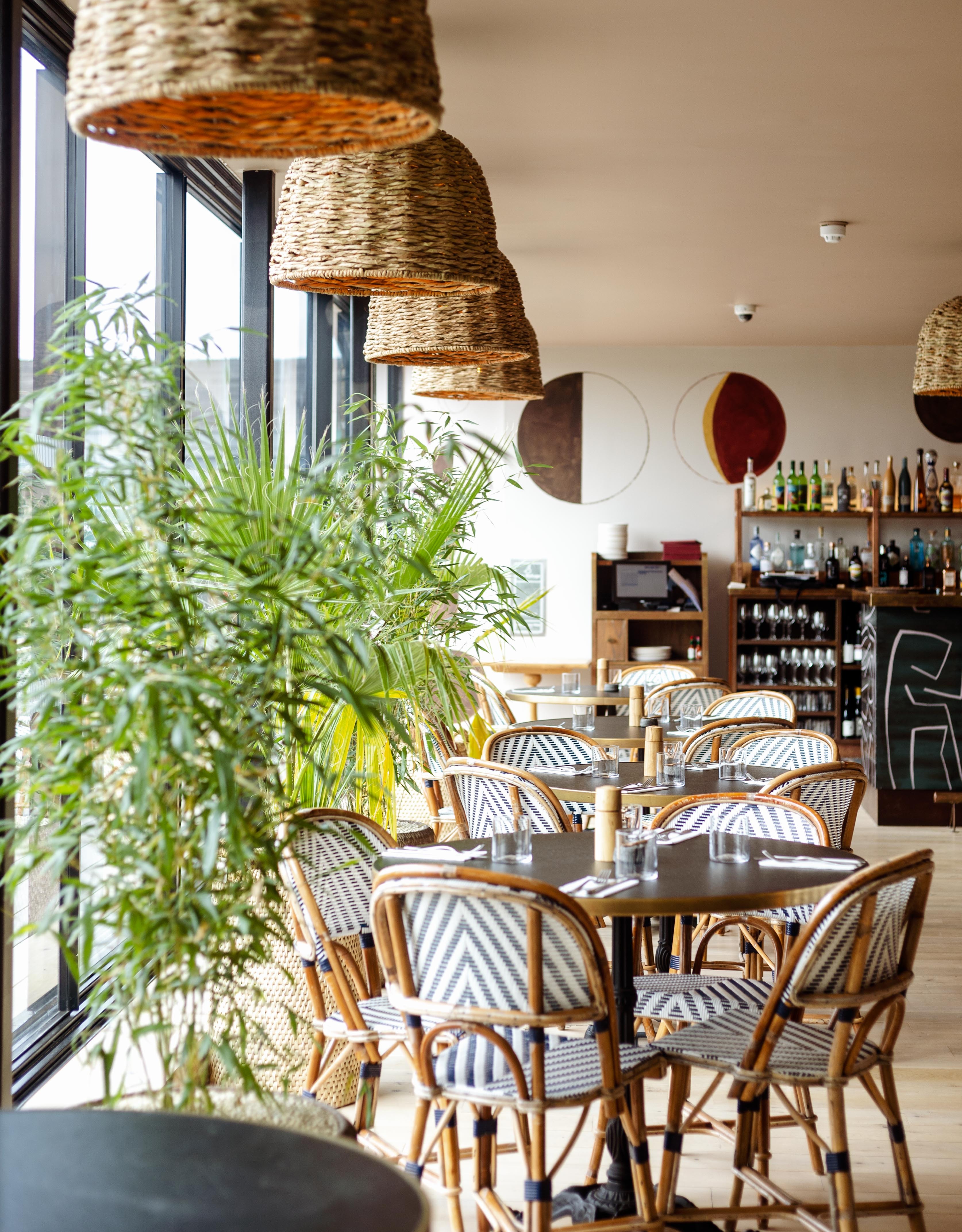 Rooftop Restaurant Pergola + Terrace: stylish dining space for events and meetings.