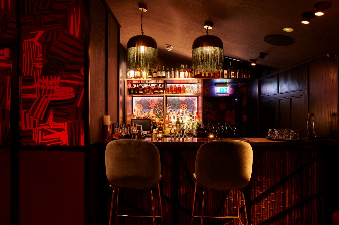 Stylish bar at SUSHISAMBA Covent Garden, perfect for networking and cocktail events.