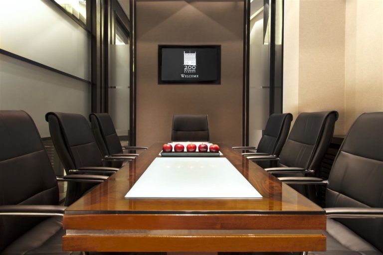 Glasgow Suite boardroom with premium seating for executive strategy sessions and corporate meetings.