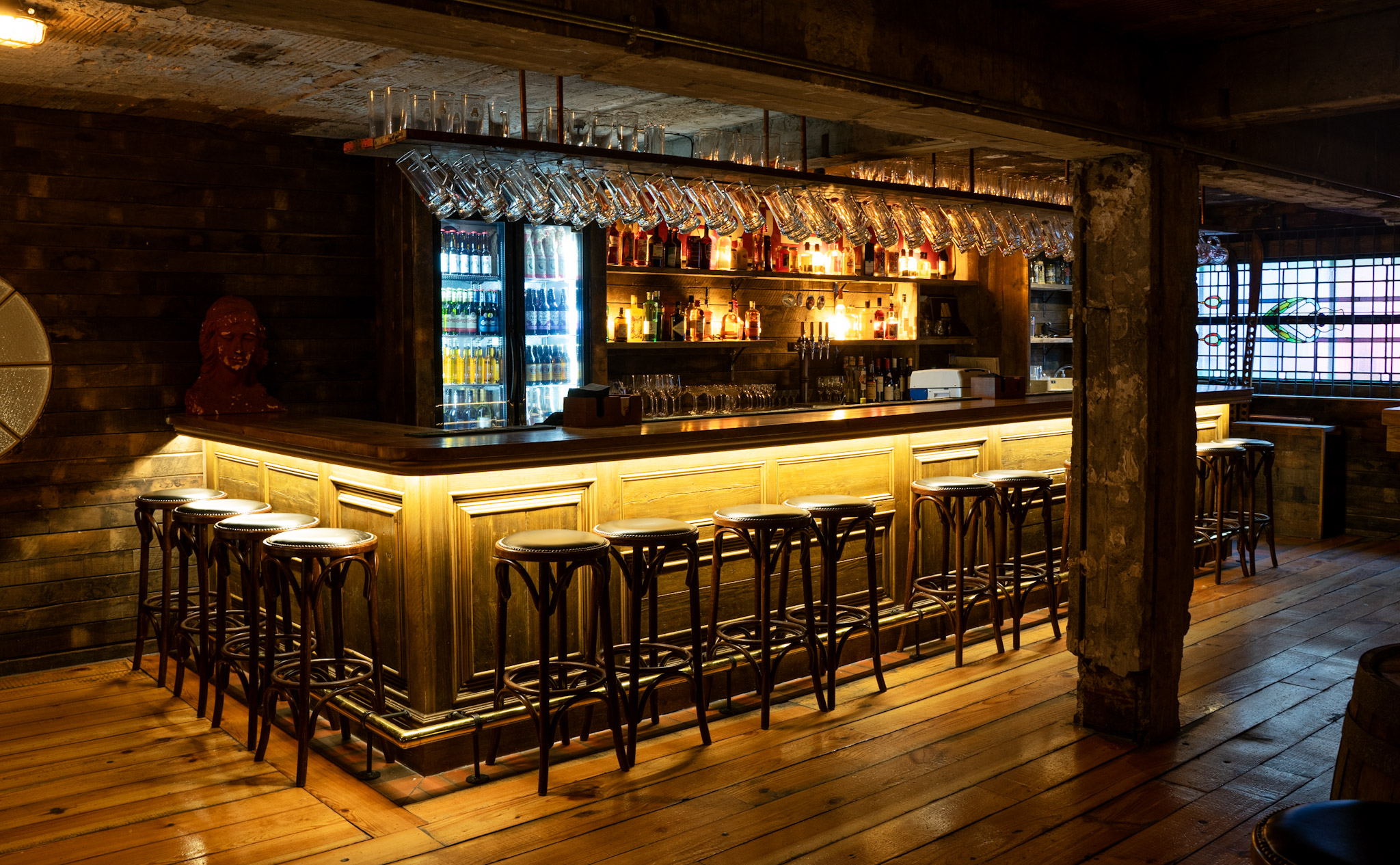 Ludwig's Tavern rustic breakout space for corporate networking and VIP cocktail events.