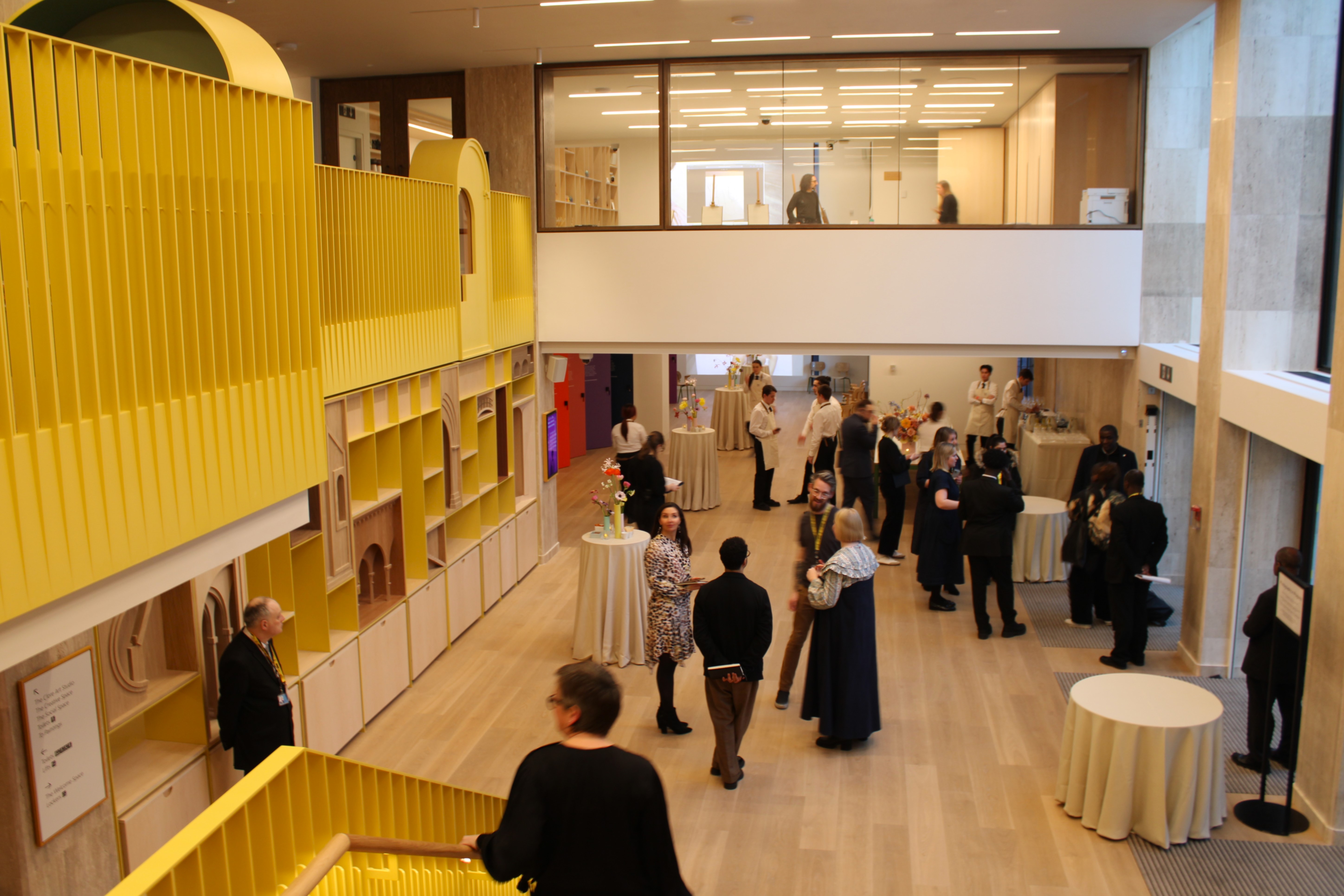 Roden Centre for Creative Learning: modern event space with yellow accents, ideal for corporate gatherings.