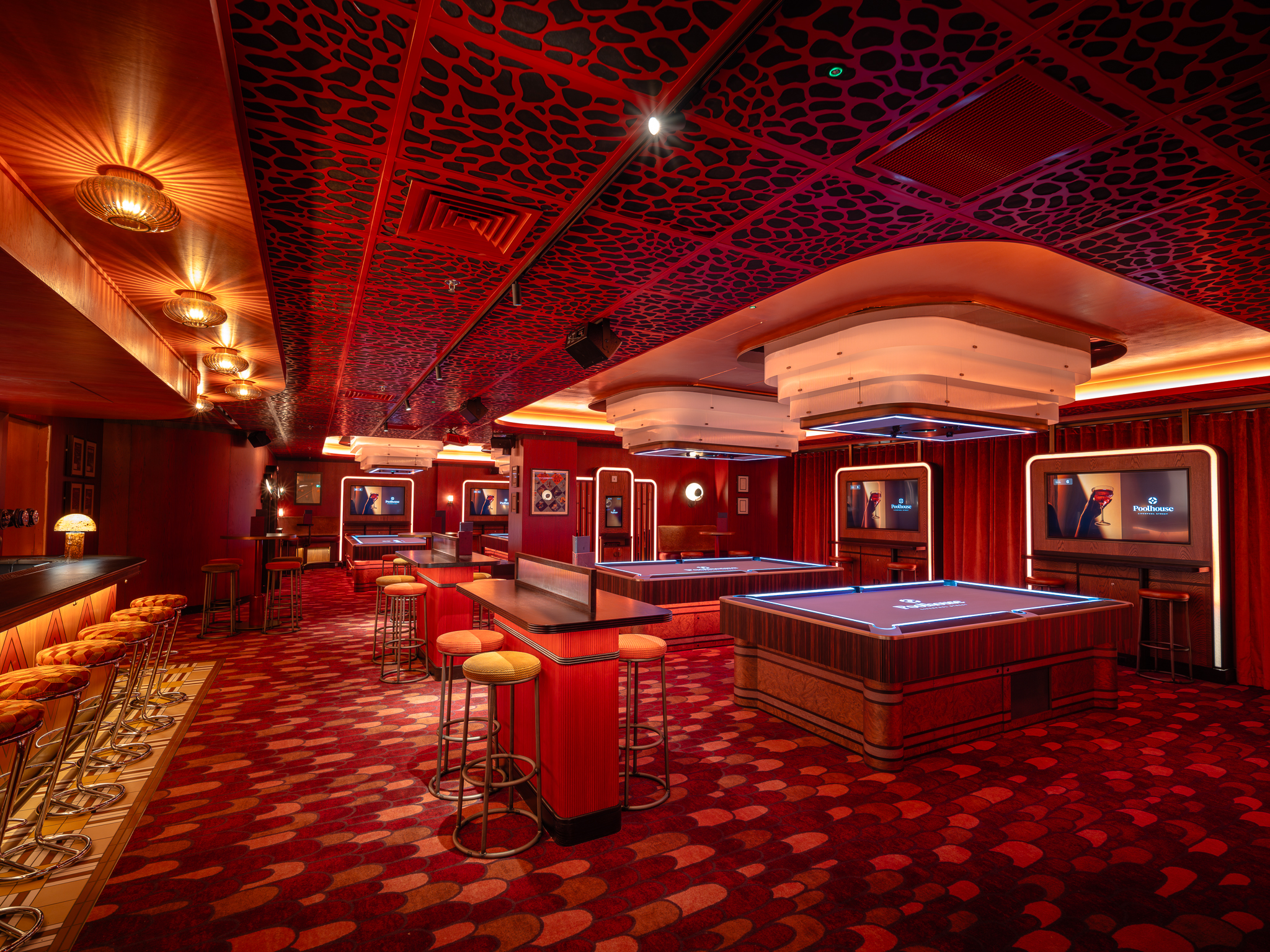 First Floor Exclusive at Poolhouse: luxury corporate event venue for networking and VIP parties.