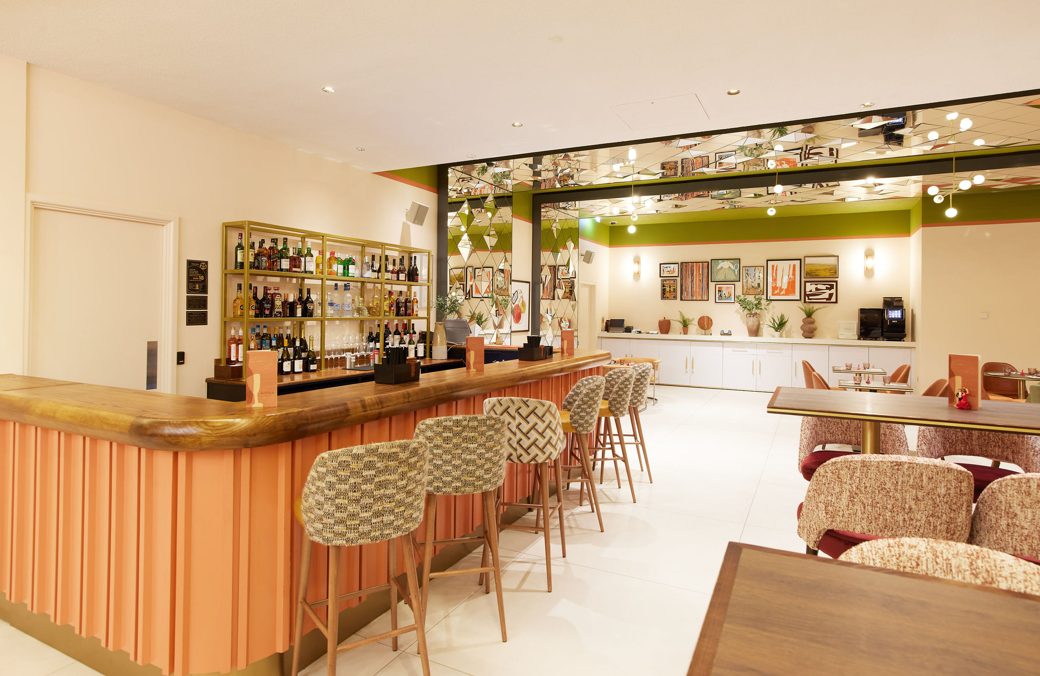 The Cumberland Hotel - image 1